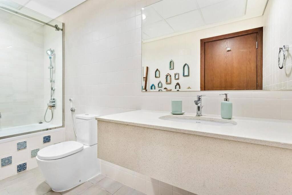 Apartment Koyo In The Heart Of Jbr Beach - 3Bdr Dubai Buitenkant foto