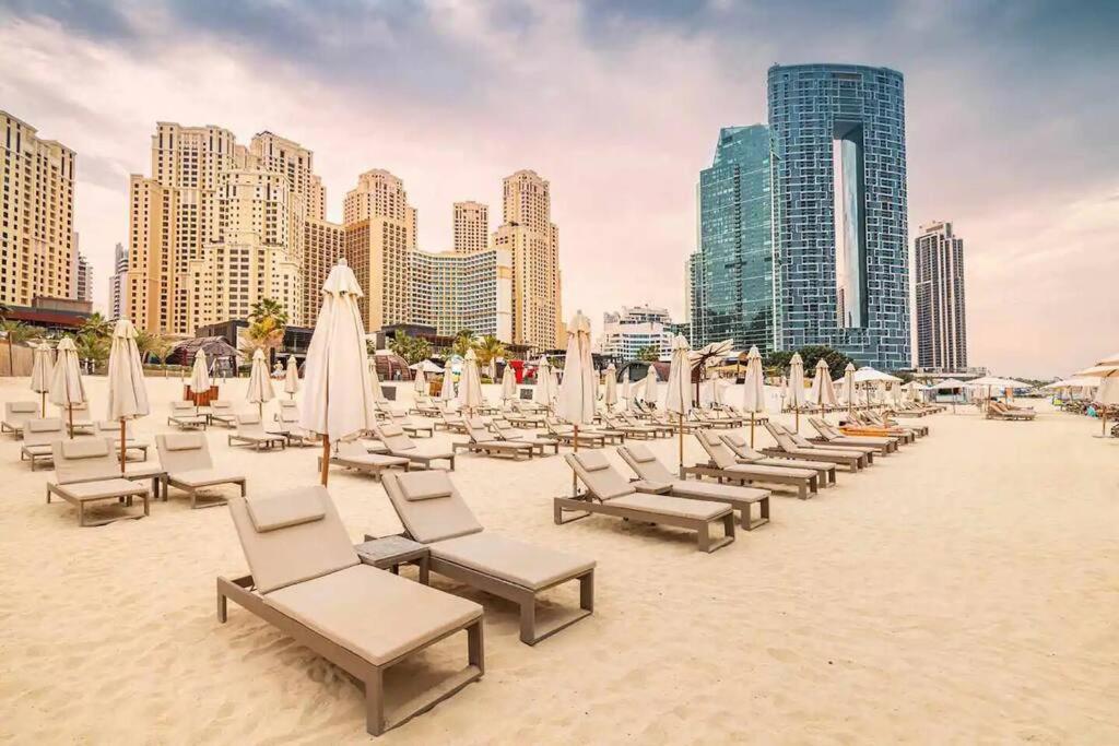 Apartment Koyo In The Heart Of Jbr Beach - 3Bdr Dubai Buitenkant foto