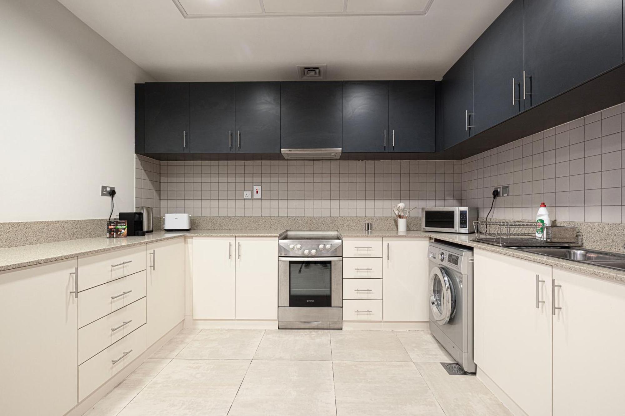 Apartment Koyo In The Heart Of Jbr Beach - 3Bdr Dubai Buitenkant foto